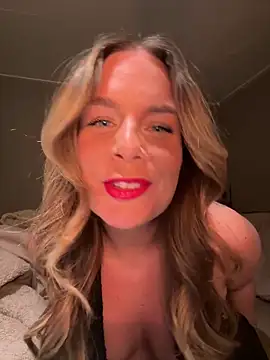 Snapshot of melanieeB chatting on 18, 3, 2026 melanieeB online show from 18, 3, 2026