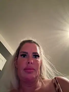 anna kournikova online show from 8, 6, 2026