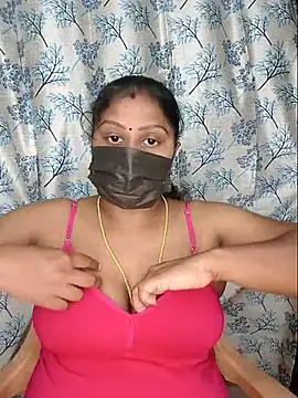 Snapshot of big_boobs123 chatting on 20, 3, 2026 big boobs123 online show from 20, 3, 2026