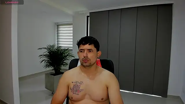 TroyeSavage online show from 13, 3, 2026