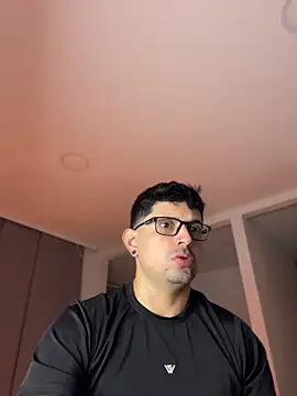 TroyeSavage online show from 21, 5, 2026
