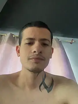novinho gostoso safado online show from 28, 4, 2026