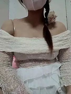 Milk-mlen037 online show from 22, 4, 2026