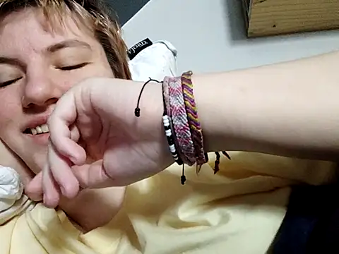 Snapshot of thatcutesubgirlwlw chatting on 27, 3, 2026 thatcutesubgirlwlw online show from 27, 3, 2026