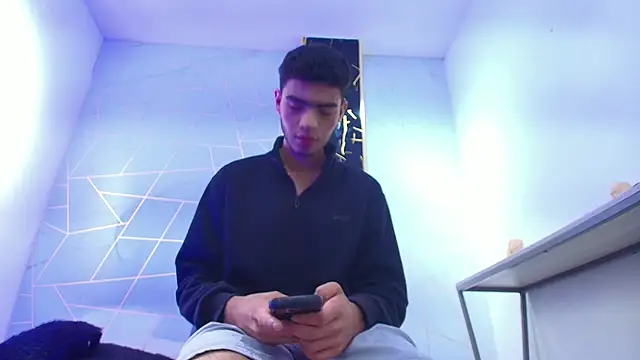 Valentin Lux online show from 25, 4, 2026