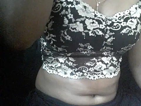 Snapshot of Couplehot00 chatting on 8, 7, 2026 Couplehot00 online show from 8, 7, 2026