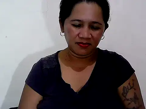 Snapshot of lovelycutiepie2026 chatting on 27, 6, 2026 lovelycutiepie2026 online show from 27, 6, 2026