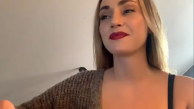 ScarlettSensitive online show from 4, 4, 2026