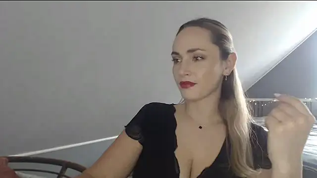 ScarlettSensitive online show from 1, 6, 2026