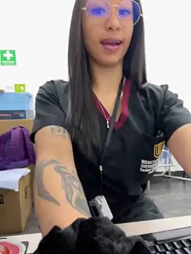 mina harker online show from 28, 4, 2026