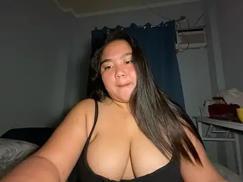 Snapshot of chubby_hotladyjes chatting on 8, 5, 2026 chubby hotladyjes online show from 8, 5, 2026