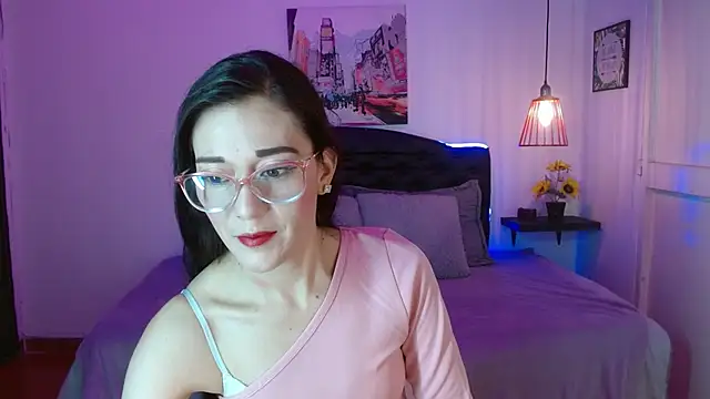 Mylu xx online show from 19, 4, 2026