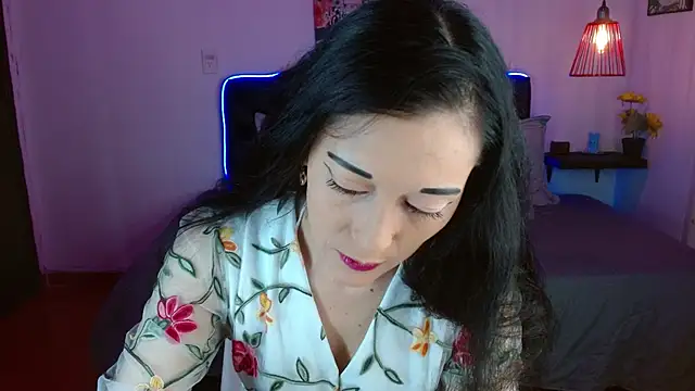 Snapshot of Mylu_xx chatting on 25, 5, 2026 Mylu xx online show from 25, 5, 2026