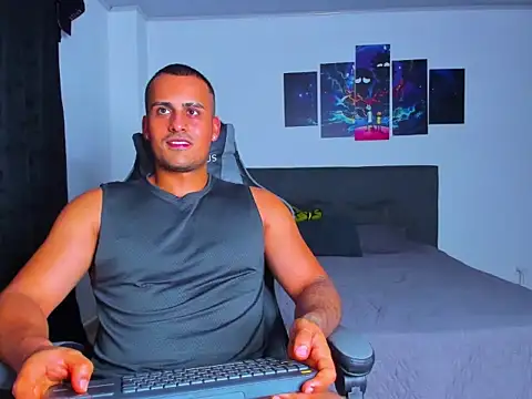 Snapshot of Steve_Dennis chatting on 5, 4, 2026 Steve Dennis online show from 5, 4, 2026