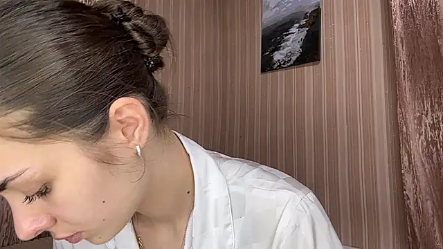 AylaLust online show from 23, 4, 2026