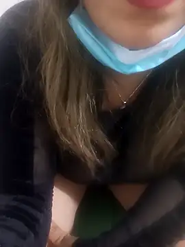 Snapshot of Marwamira chatting on 13, 4, 2026 Marwamira online show from 13, 4, 2026