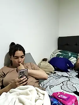 Alaia Blosson online show from 28, 4, 2026