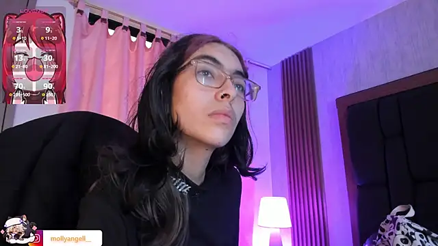 Molly A online show from 24, 6, 2026