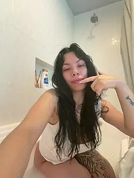 Queen Chanel XXX online show from 18, 6, 2026