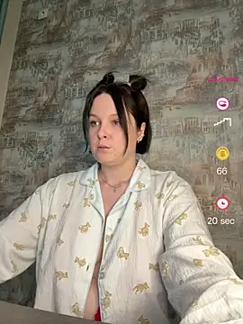 Snapshot of HubbaBaby chatting on 8, 6, 2026 HubbaBaby online show from 8, 6, 2026