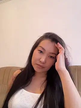 yumiXO online show from 17, 3, 2026