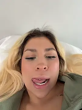 mxmxee online show from 11, 4, 2026