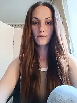 LunaCrystall online show from 22, 5, 2026