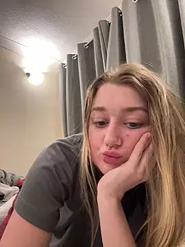 Ameliaxoxoo online show from 7, 4, 2026