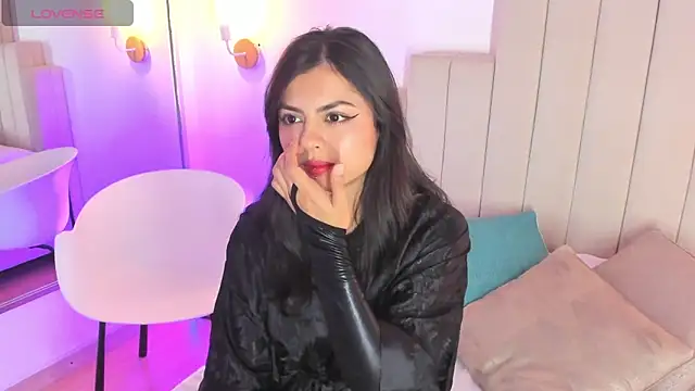 Zoee Kravitz online show from 12, 3, 2026