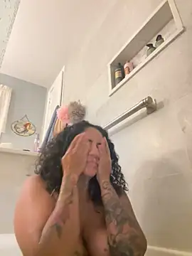 Snapshot of LatinaLoka chatting on 11, 3, 2026 LatinaLoka online show from 11, 3, 2026