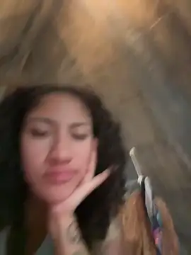 LatinaLoka online show from 8, 4, 2026