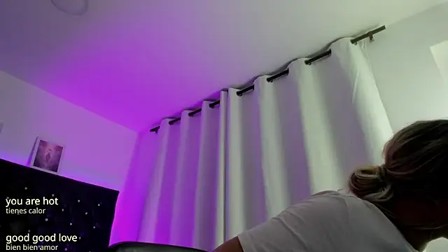 BellaRoge online show from 21, 4, 2026