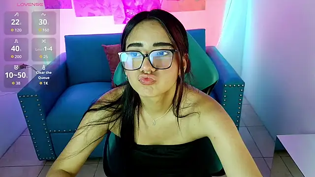 LANA FOX M online show from 8, 4, 2026