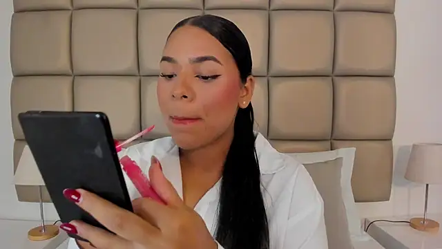 lilly williamss online show from 30, 5, 2026
