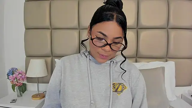 lilly williamss online show from 4, 6, 2026