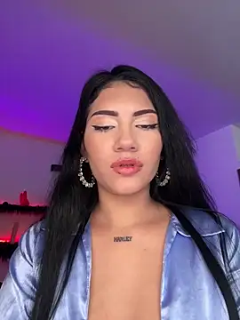 Snapshot of Fox_couplee69 chatting on 24, 5, 2026 Fox couplee69 online show from 24, 5, 2026