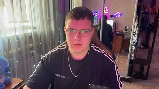 EricKnight1 online show from 13, 3, 2026