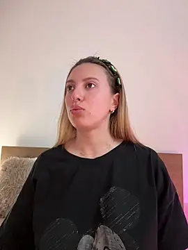 EvaRyen  online show from 17, 4, 2026