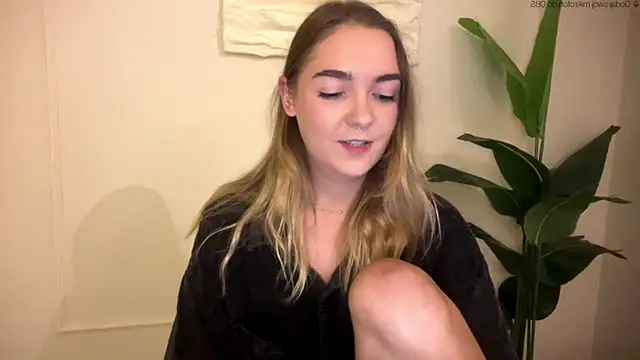RoxyWet online show from 31, 5, 2026