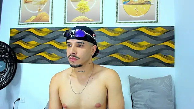 Leon Hotx online show from 9, 4, 2026