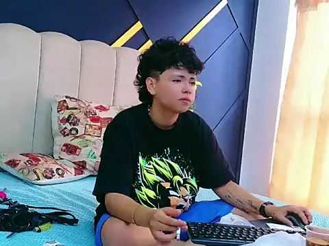 NikiEvanz online show from 19, 4, 2026