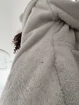 LINDA EF online show from 12, 4, 2026