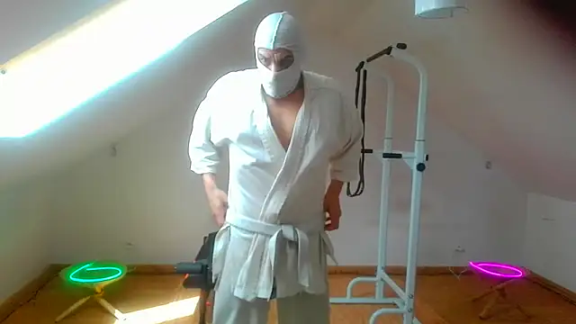NinjaLaser online show from 4, 4, 2026