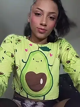 Snapshot of KattyBerryX chatting on 6, 6, 2026 KattyBerryX online show from 6, 6, 2026