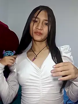 KarolaMendez online show from 24, 4, 2026