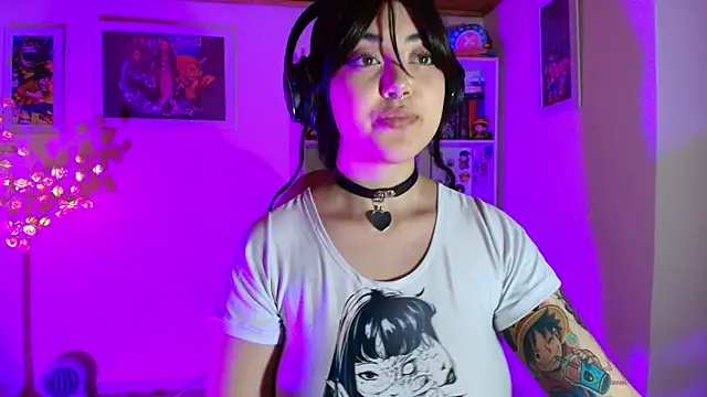 Snapshot of Nanachi_uwu chatting on 25, 5, 2026 Nanachi uwu online show from 25, 5, 2026