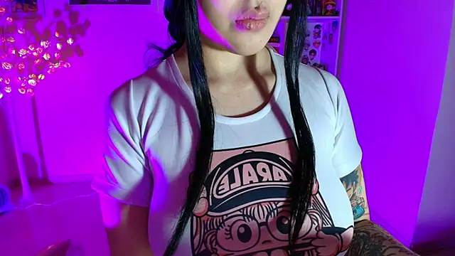Snapshot of Nanachi_uwu chatting on 27, 5, 2026 Nanachi uwu online show from 27, 5, 2026
