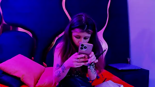 KikyoAndDrey online show from 2, 4, 2026