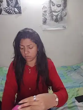 Melaniecurvy online show from 16, 4, 2026