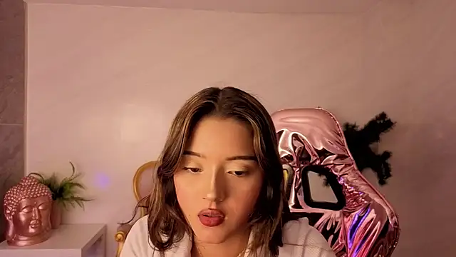 Snapshot of veronicaa_s chatting on 10, 6, 2026 veronicaa s online show from 10, 6, 2026